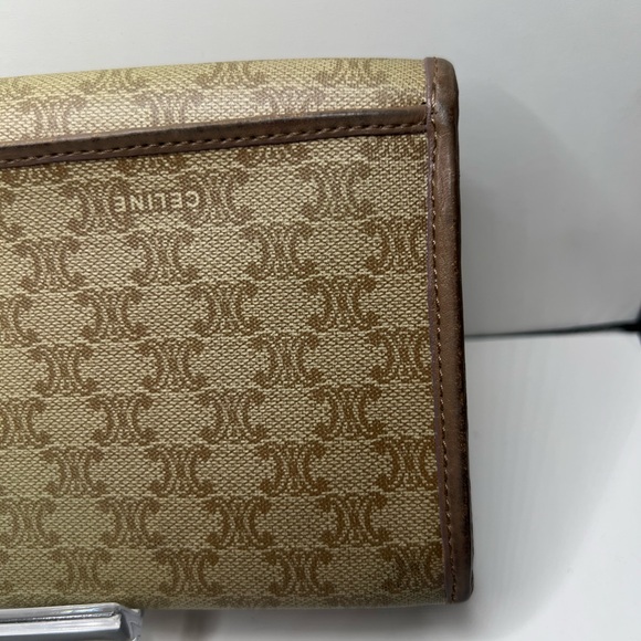 GUC Celine Long Wallet - Picture 4 of 11